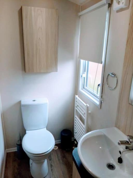 Large 4 Person Couples And Family Caravan In Newquay Bay Resort Luaran gambar