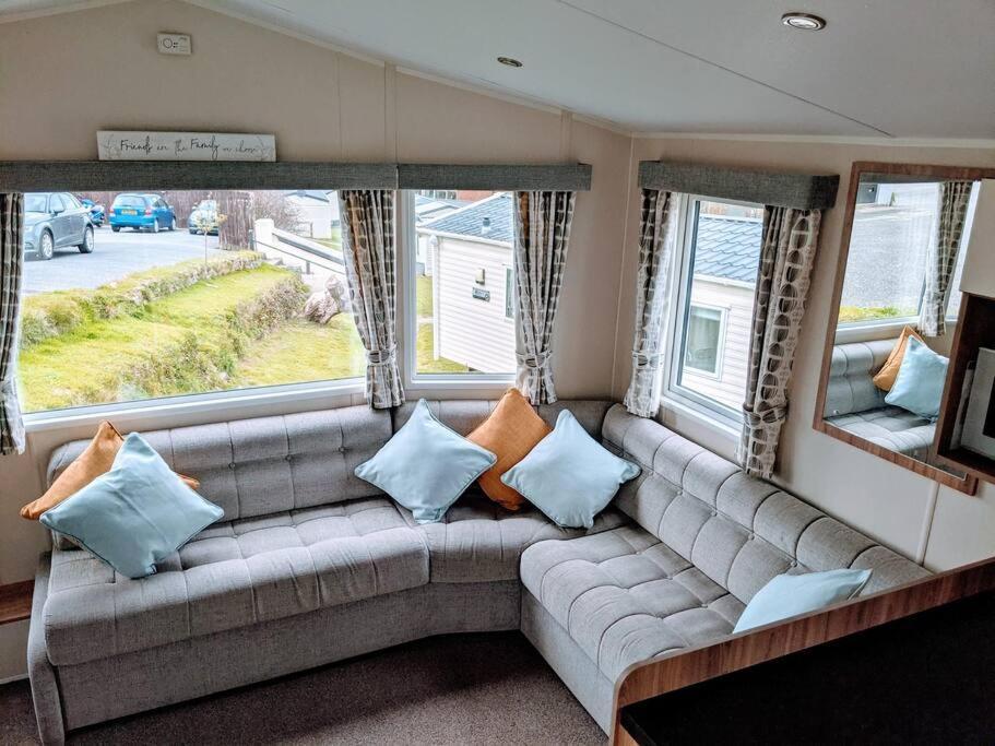 Large 4 Person Couples And Family Caravan In Newquay Bay Resort Luaran gambar