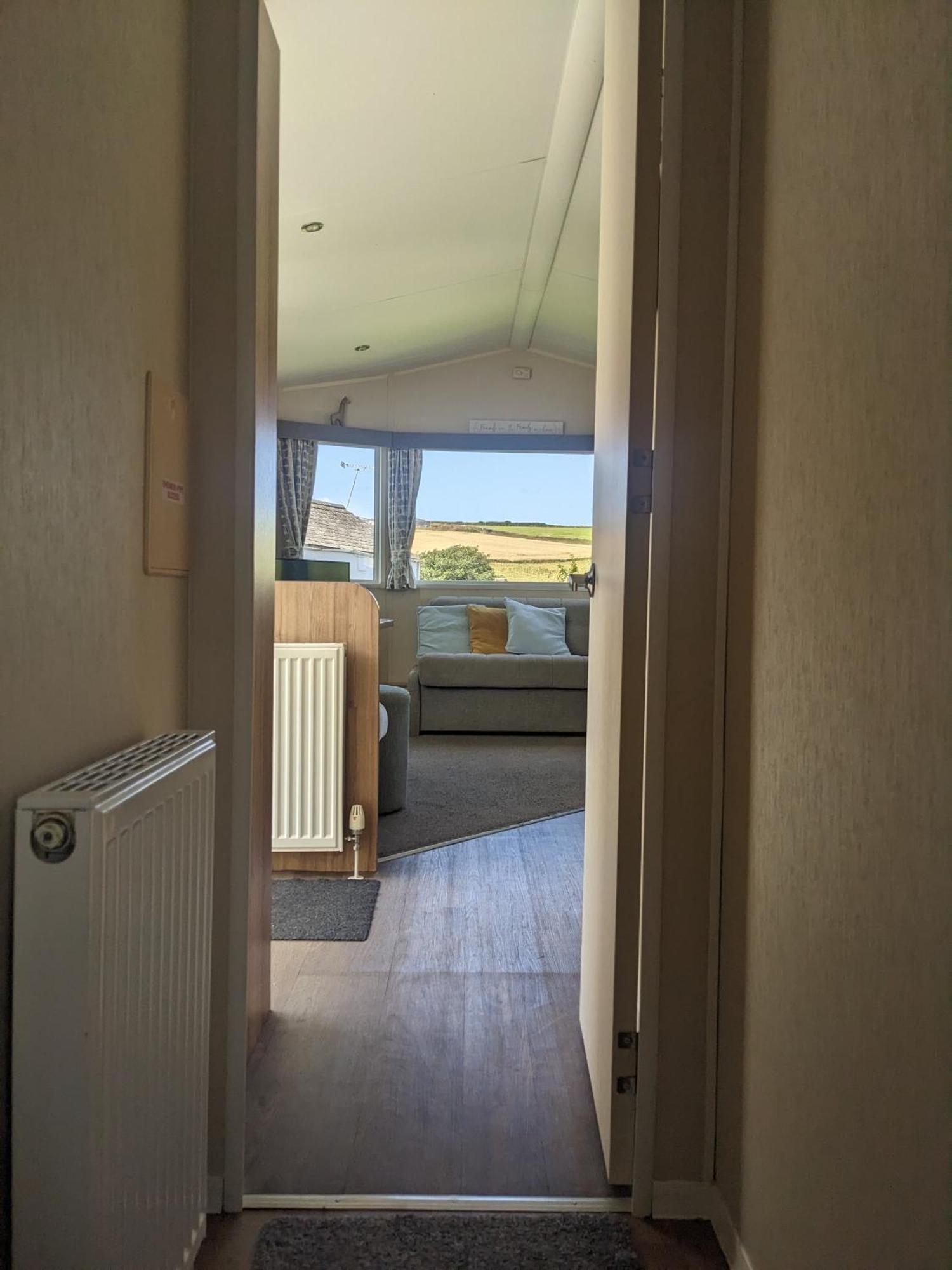 Large 4 Person Couples And Family Caravan In Newquay Bay Resort Luaran gambar